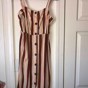Super cute button-down dress!